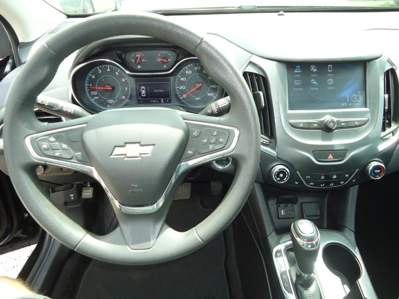 2018 CHEVROLET CRUZE LT photo