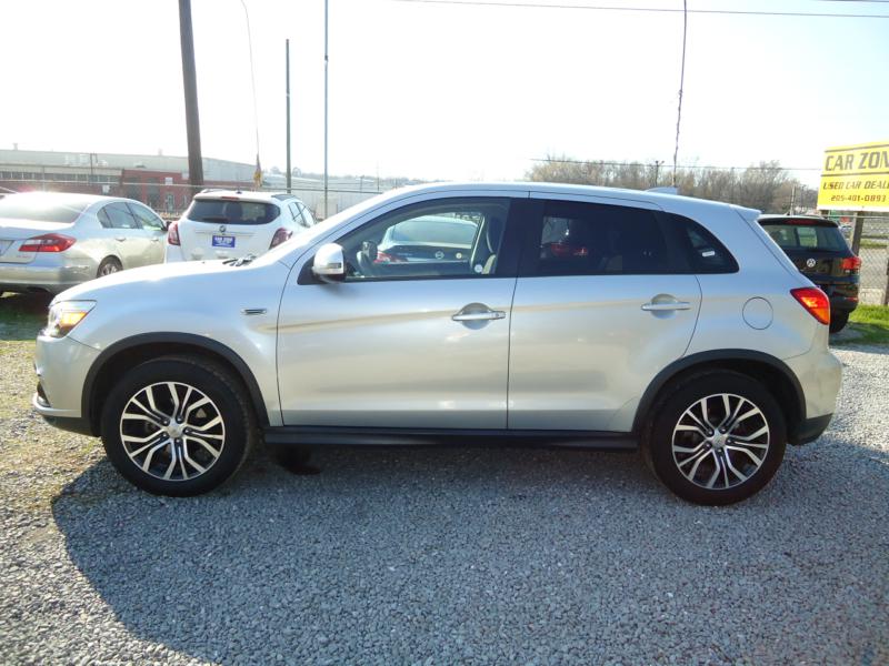 2019 MITSUBISHI OUTLANDER ES photo