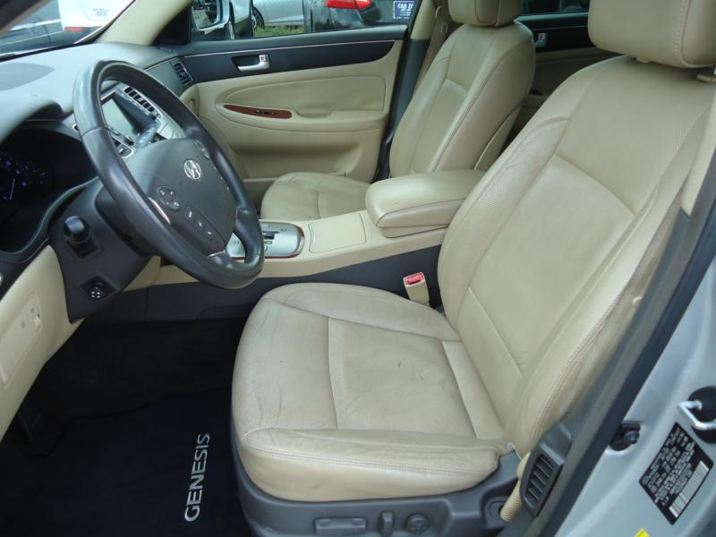 2013 HYUNDAI GENESIS 3.8L photo