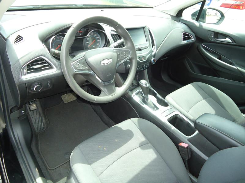 2018 CHEVROLET CRUZE LT photo