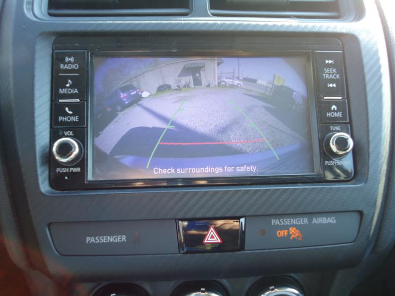 2019 MITSUBISHI OUTLANDER ES photo